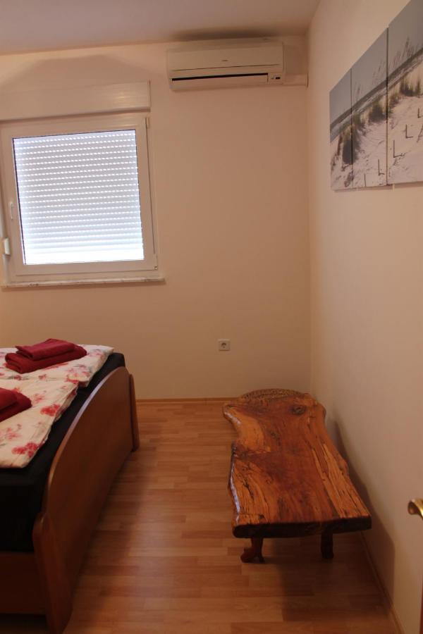 Gallery Apartman Nada Zaboric Buitenkant foto