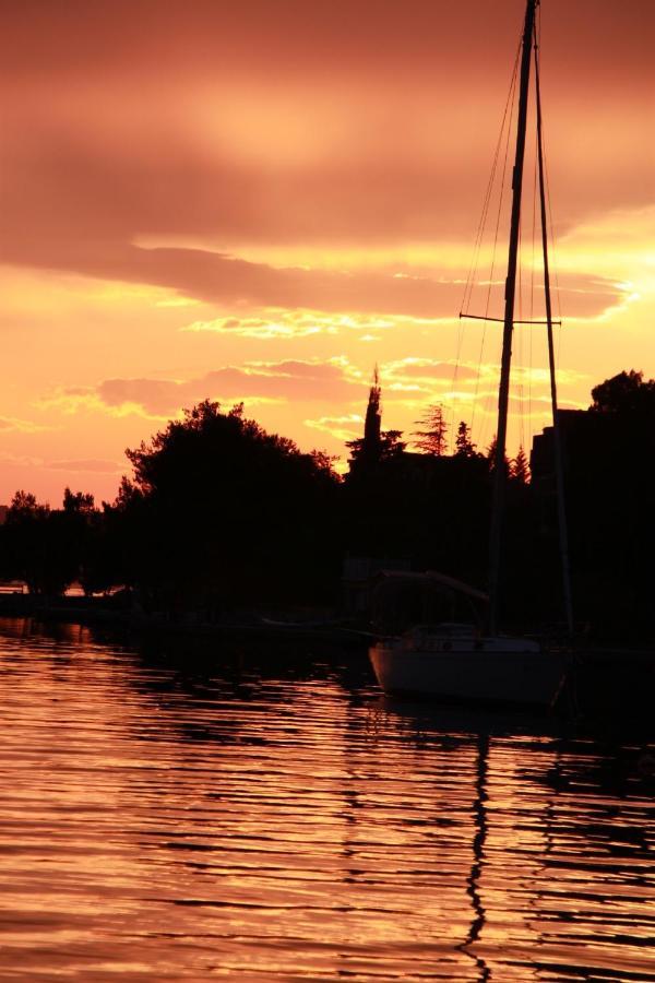 Gallery Apartman Nada Zaboric Buitenkant foto